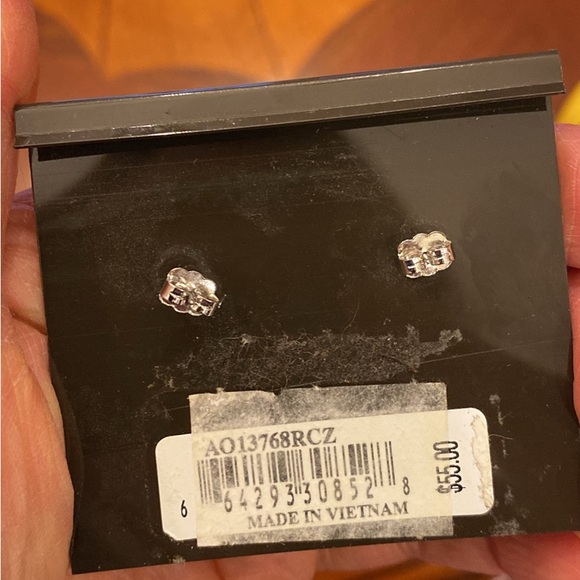 🤎🖤🩶NWT Nadri Drop Earrings.FIRM - Picture 4 of 4